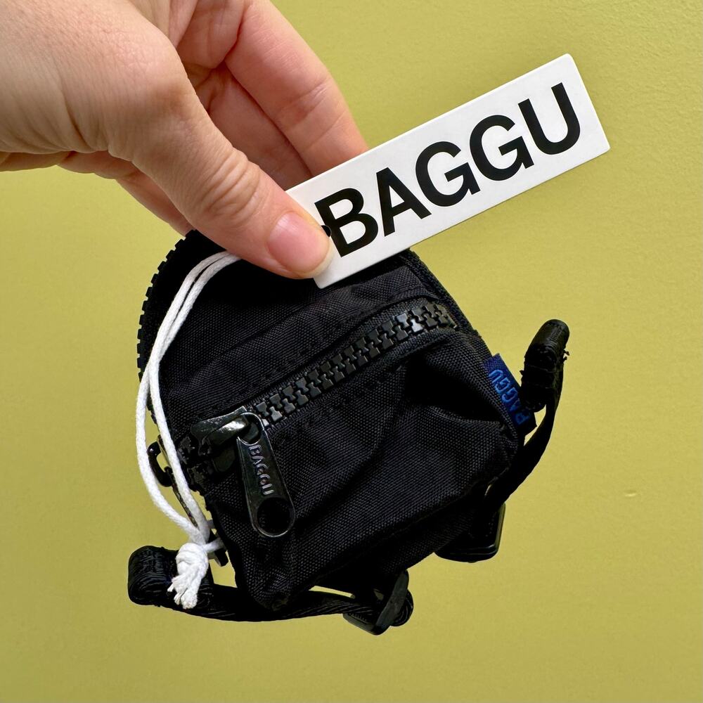 BAGGU Mini Backpack Bag Charm Purse Clip Black NEW